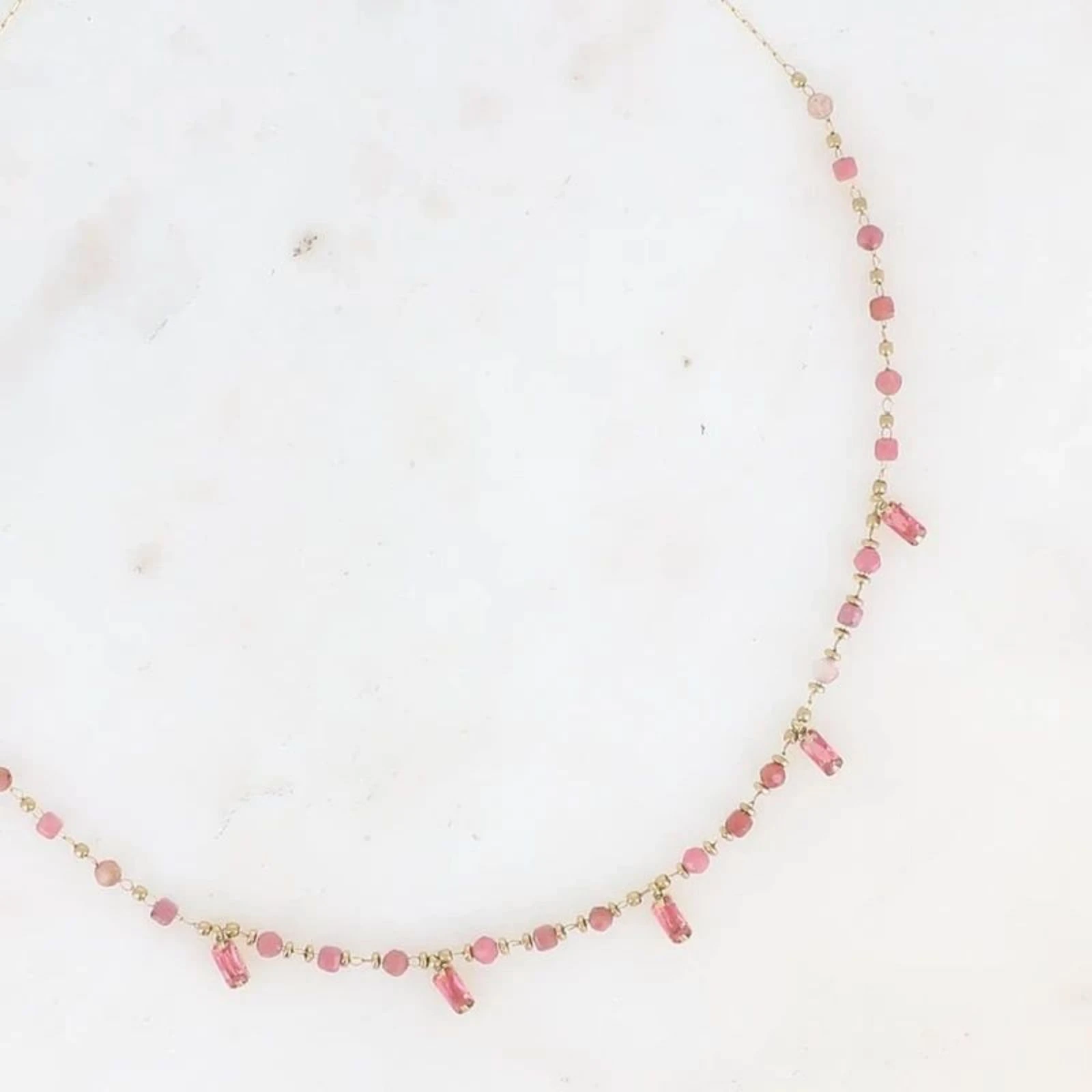 Gouden Bohm-halsketting met roze kristallen – photo 2